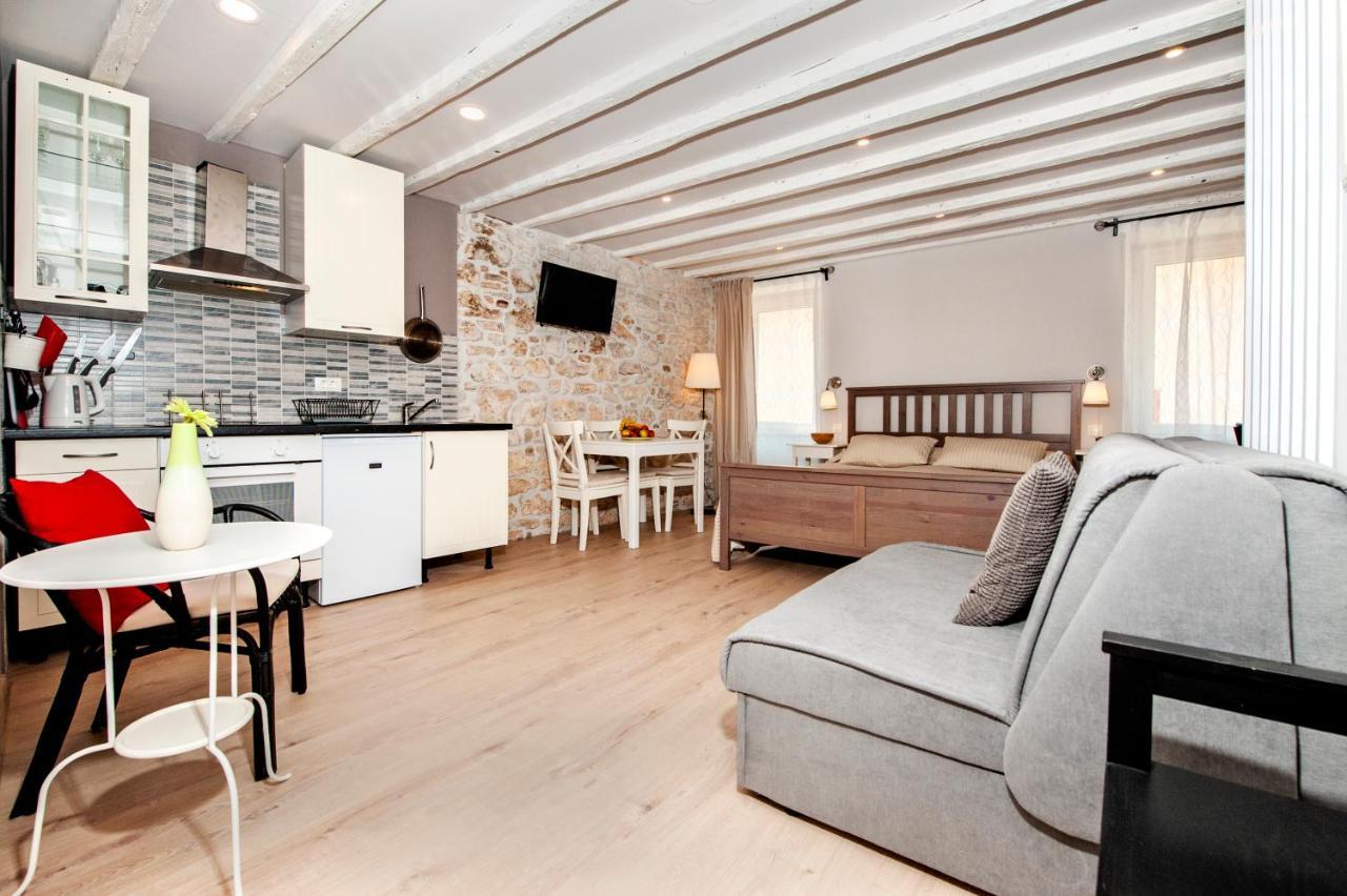 Apartments Carera 42 Rovinj Exterior foto