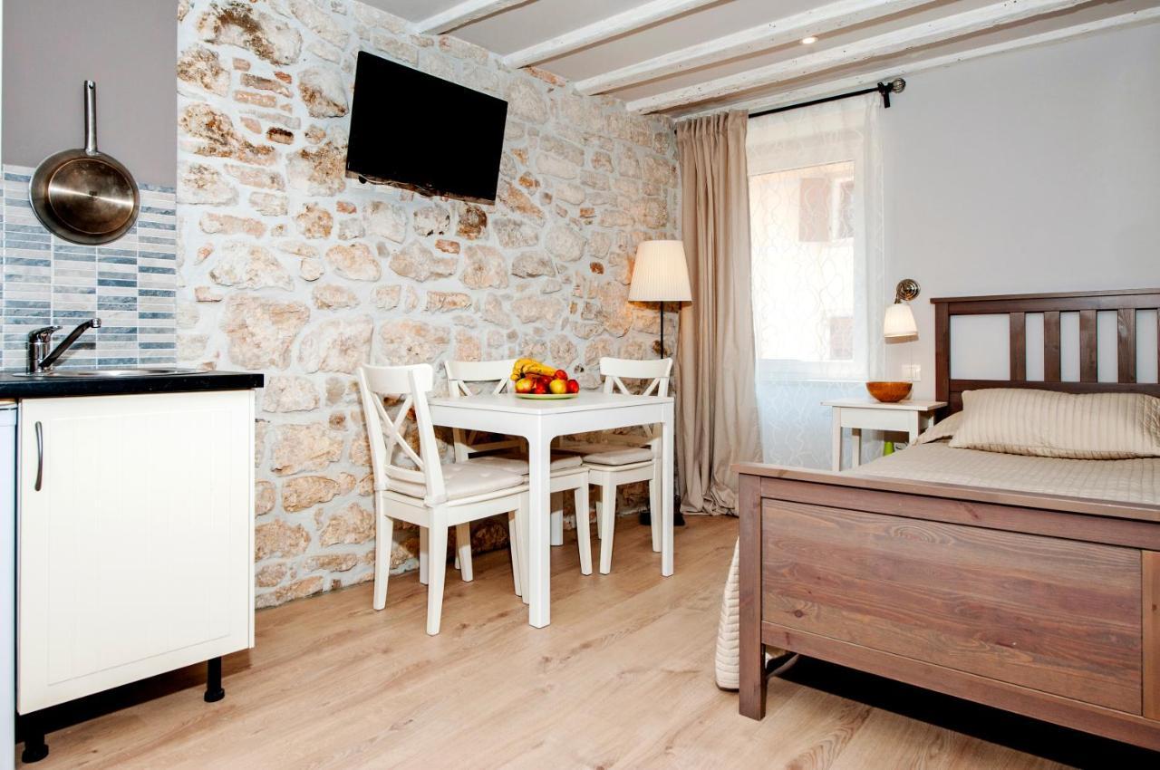 Apartments Carera 42 Rovinj Exterior foto