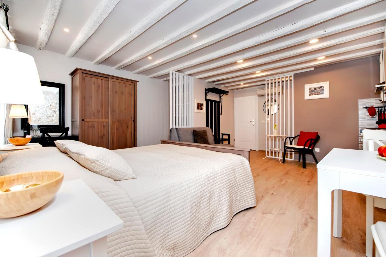 Apartments Carera 42 Rovinj Exterior foto